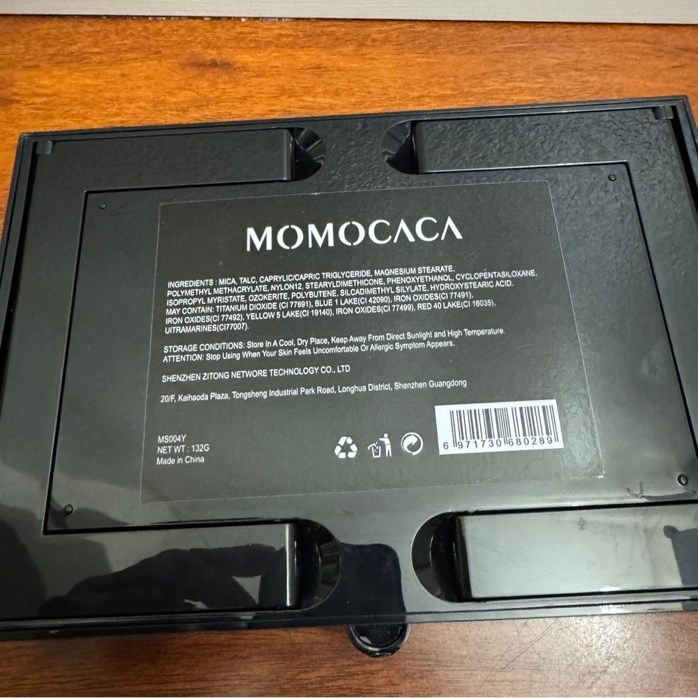 Momocaca Make Up Professional Kit - Picture 2 of 5